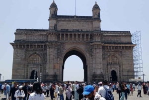 Full-Day Private Mumbai Slum and City Sightseeing Tour