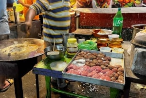 Tour gastronómico guiado por los vibrantes mercados del Viejo Bombay