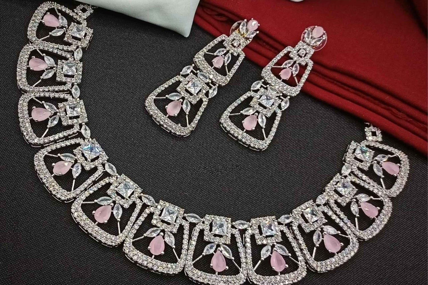 Geführte Shopping Mumbai Tour: Gruppen-Kreuzfahrt-Ausflug