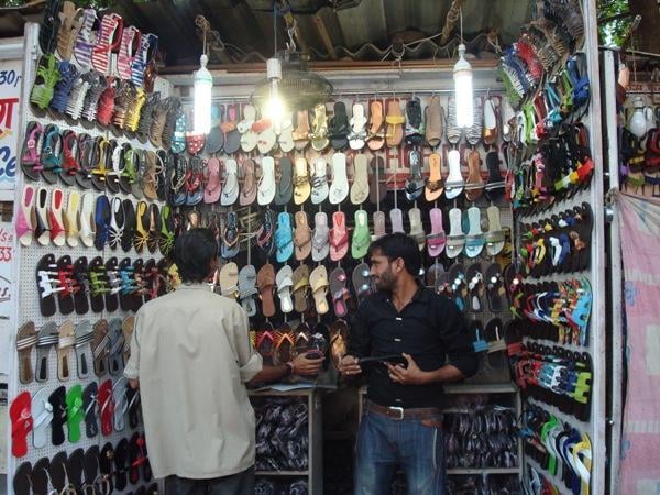 Linking Road Market