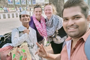 Meet Dabbawala Visit Dhobi Ghat & Dharavi slum with Train