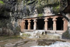 From Mumbai: Half-Day Elephanta Caves Tour with Ferry Ride