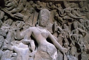 From Mumbai: Half-Day Elephanta Caves Tour with Ferry Ride