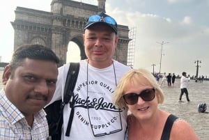 Tour panoramico della città di Mumbai con il nostro autista esperto