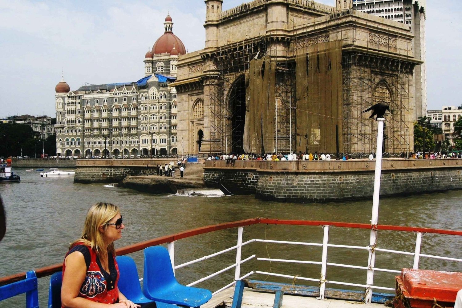 Mumbai City Tour with Ferry Ride and Dharavi Slum
