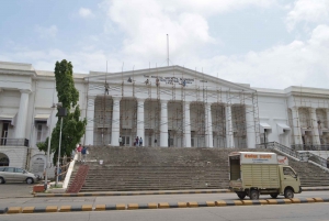 Mumbai City Tour with Ferry Ride and Dharavi Slum