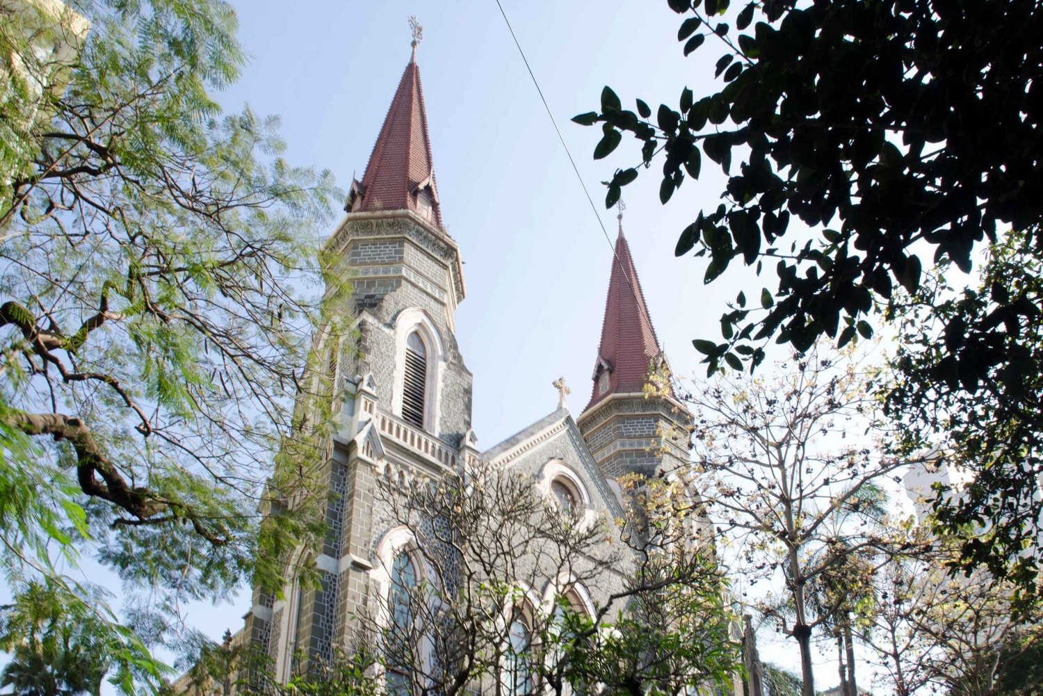Mumbai: Colaba Walking Tour Gateway, Cathedral, Market, Cafe