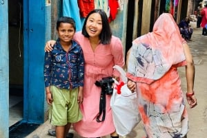 Mumbai: Dharavin slummi ja Dhobi Ghat paikallisjunalla ajellen