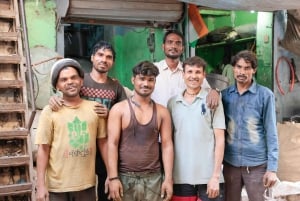 Mumbai: Dharavi Slum Guided Walking Tour by 1st Female Guide