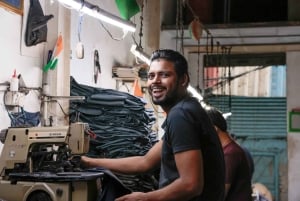 Мумбаи: пешеходная экскурсия по трущобам Дхарави с первой женщиной-гидом