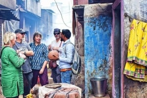 Mumbai: Dharavi Slum Tour with Home Visit Shore Excursion