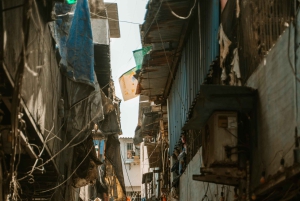 ムンバイ：初の女性ツアーガイドによるダラヴィスラム街ウォーキングツアー