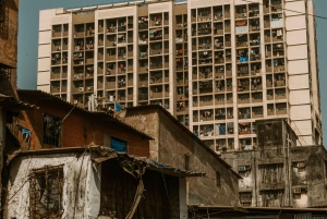 ムンバイ：初の女性ツアーガイドによるダラヴィスラム街ウォーキングツアー