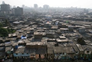 ムンバイ：ダーラヴィのウォーキングツアー（オプション付き）