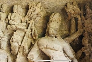Mumbai: Elephanta and Bollywood Guided Tour