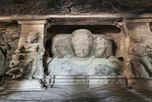 Mumbaj: Wycieczka do jaskiń Elephanta i przejażdżka na bałwanach