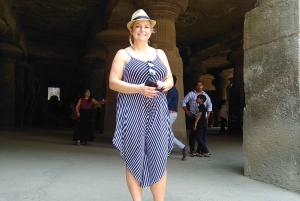 Mumbai: Elephanta Caves with Professional Guided Tour