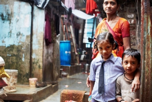 Mumbai: Ethical Dharavi Walking Tour with Options
