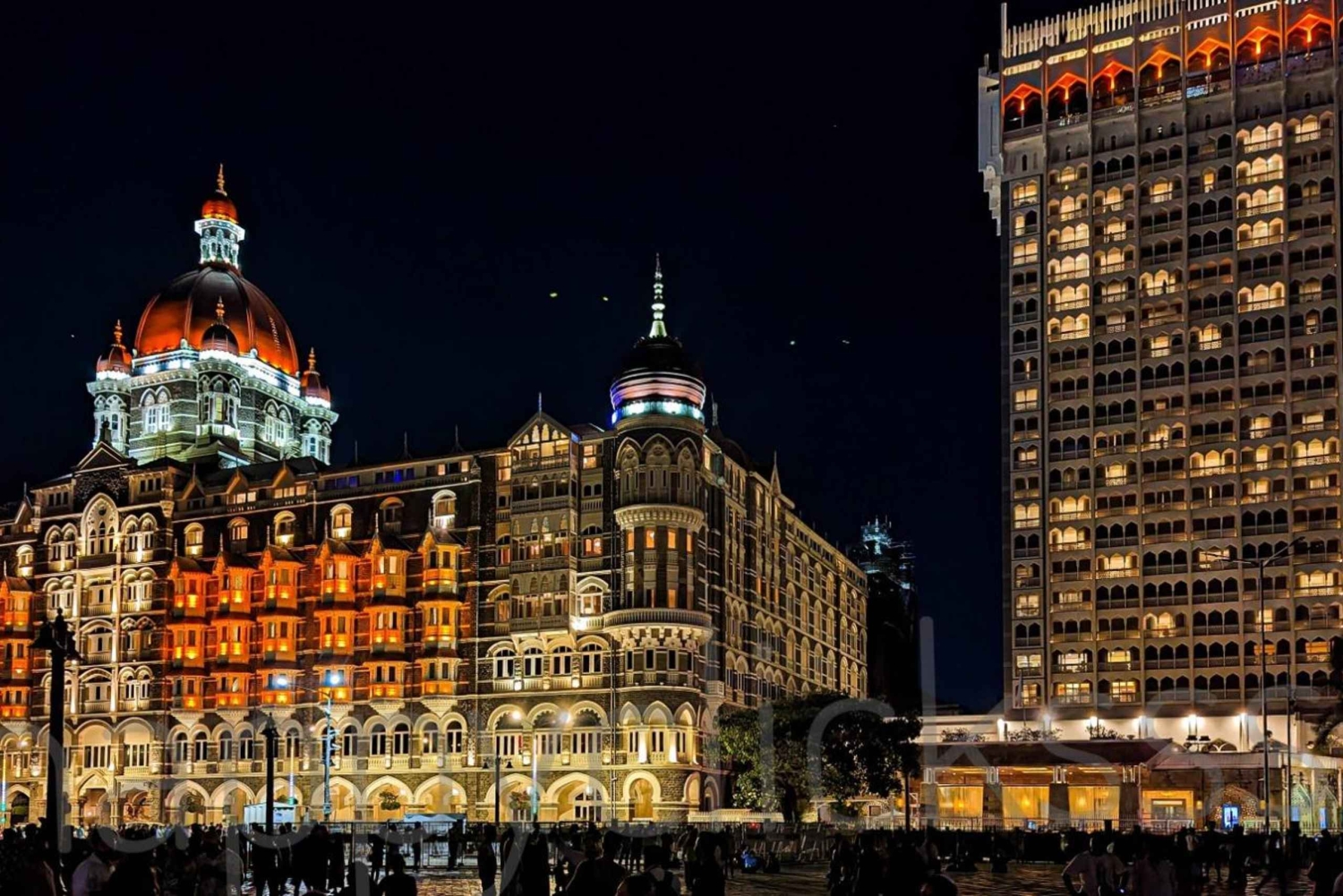 Mumbain iltainen kaupunkikierros ja illallisristeilyretki