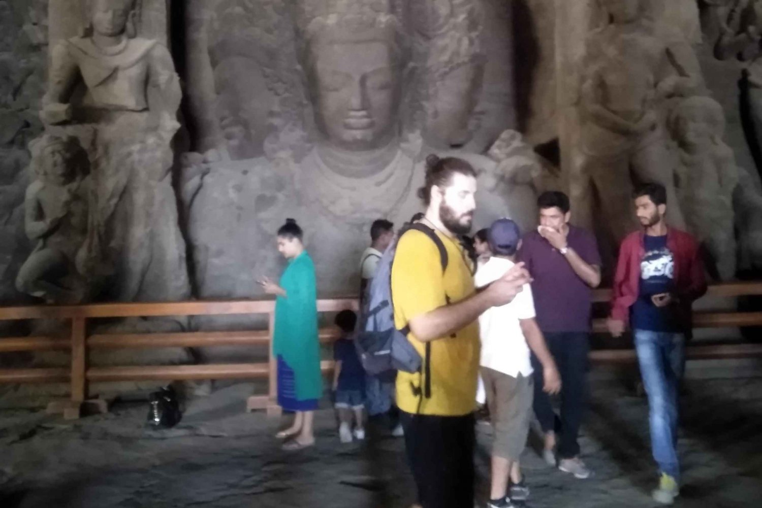 Mumbai: Exclusive Private City Tour with Elephanta Caves