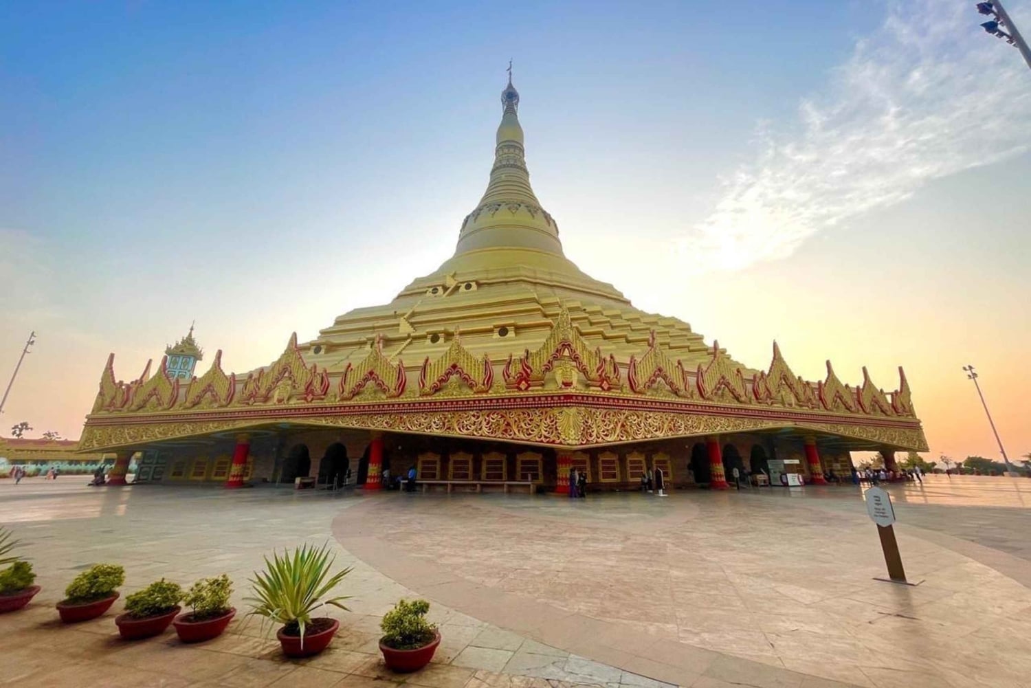 Mumbai : visite de la pagode Vipassana avec transport