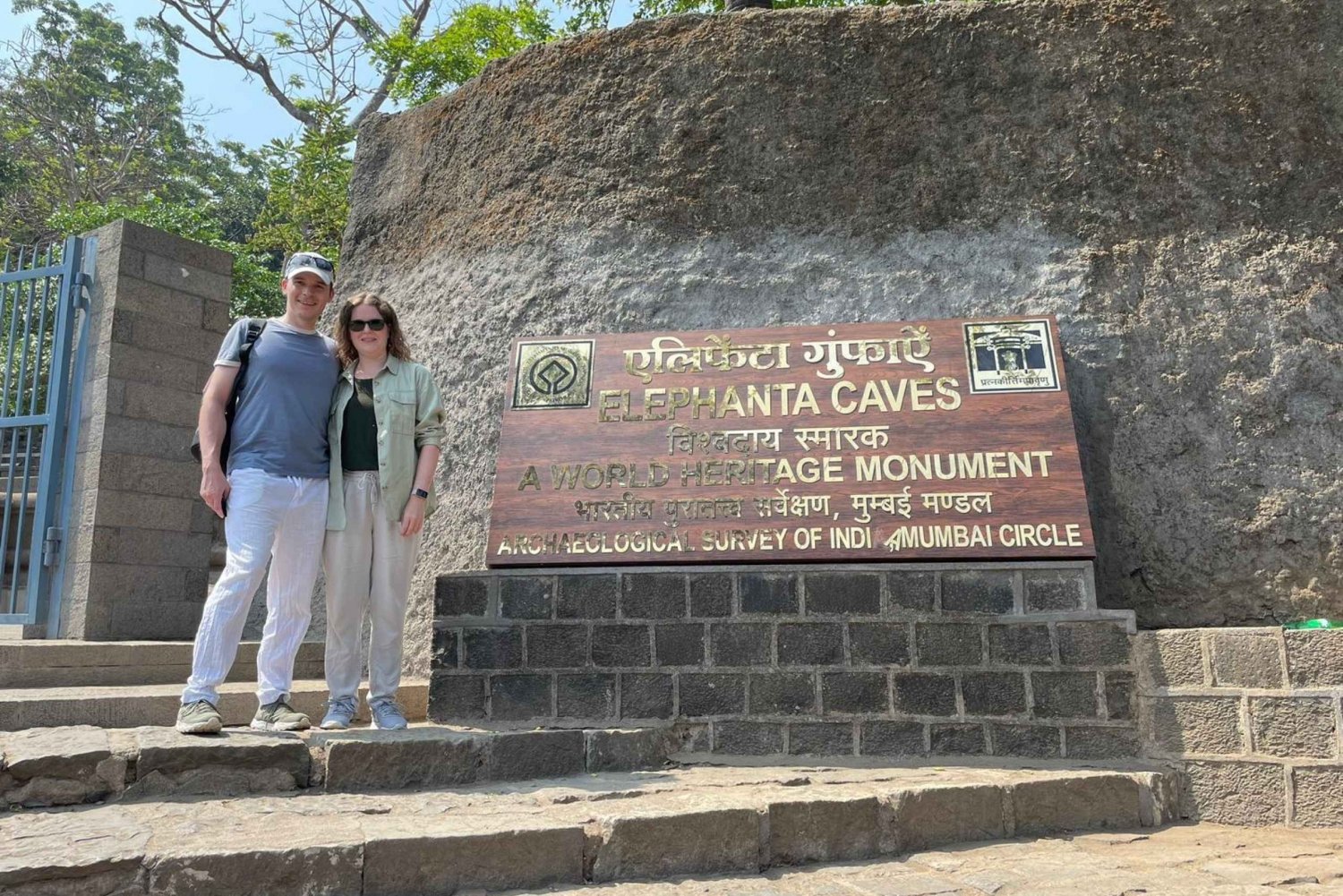 Bombaj: Wycieczka z przewodnikiem po wyspie Elephanta i jaskiniach