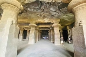 Mumbai: Half Day Elephanta Caves Guided Tour with Ferry Ride