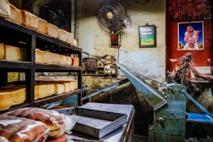 Mumbai: Hidden Street Eats Tour by Train