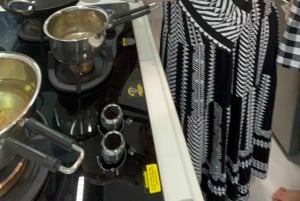 Мумбаи: кулинарный урок в местном доме: индийский чай и пакора