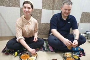 MUMBAI: Indian Cooking Class with Pickup and Drop-Off