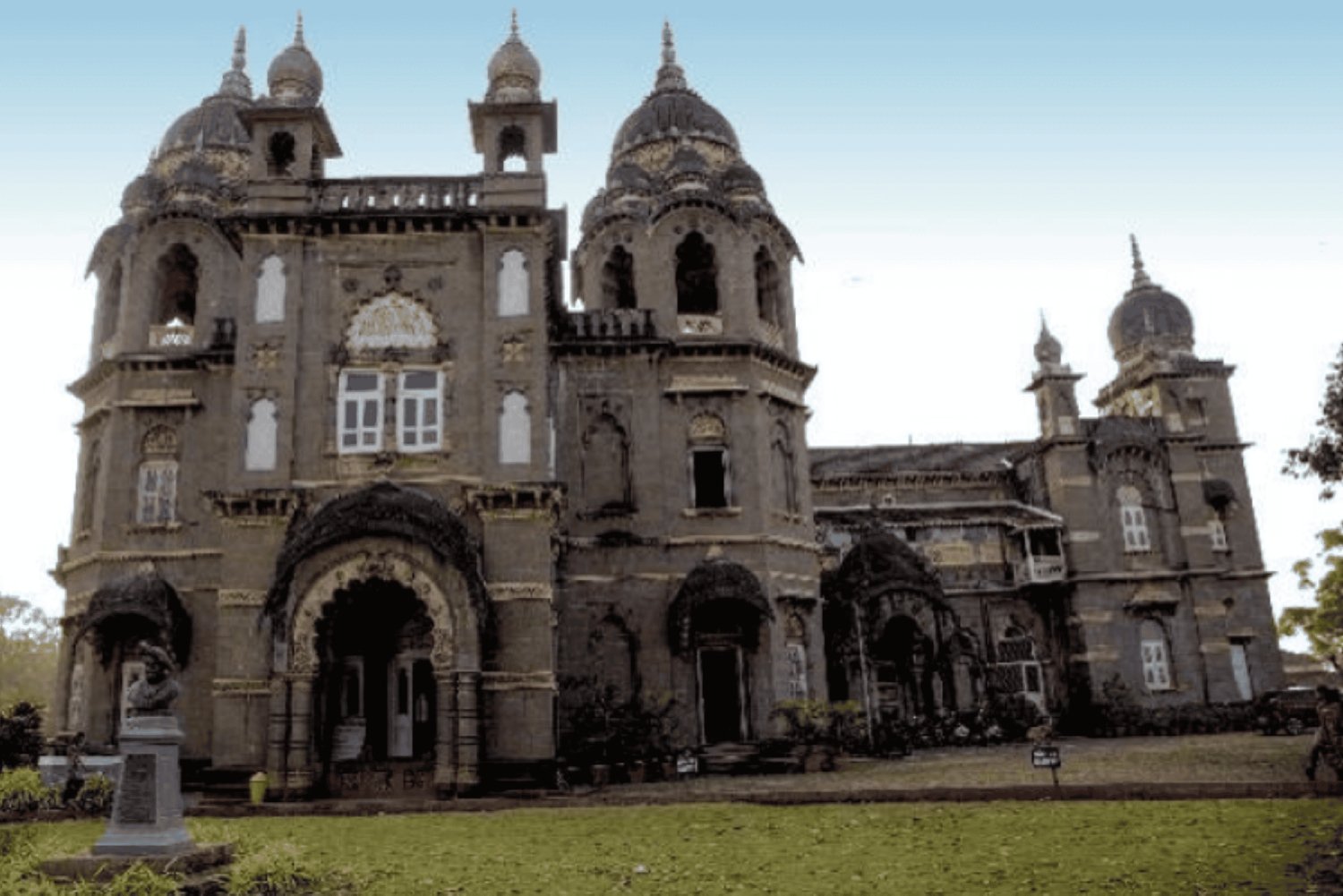 Mumbai: Kolhapur Day Trip with Mahalaxmi Temple Visit
