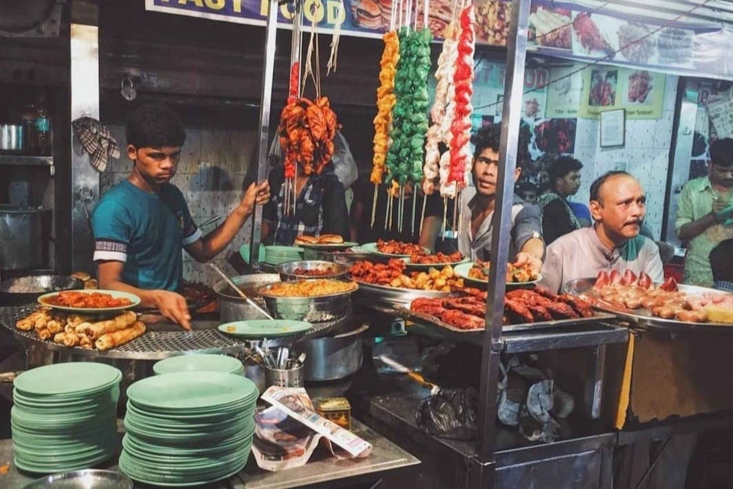 Mumbai: Local Street Food Private Walking Tour with Transfer