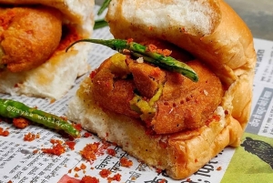 Мумбаи: частная пешеходная экскурсия по местной уличной еде с трансфером