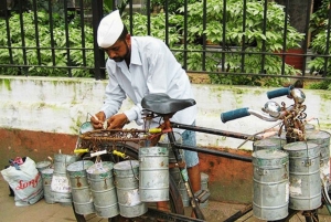 Mumbai: Trasporto locale e tour dei Dabbawallah