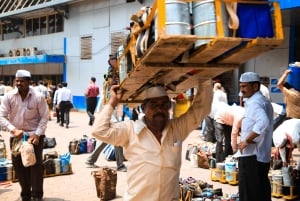 Mumbai: Transporte local e passeio de Dabbawallah