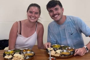 Mumbai: Indian Cooking Class & Cultural Delights