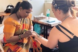 Mumbai: Indian Cooking Class & Cultural Delights