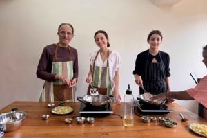 Mumbai: Indian Cooking Class & Cultural Delights