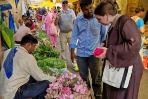 Visite matinale du marché de Mumbai : fleurs, poissons et plus encore