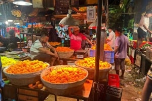 Visite matinale du marché de Mumbai : fleurs, poissons et plus encore