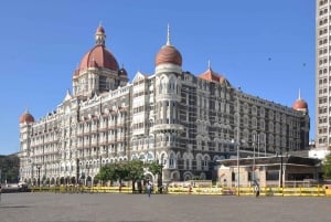 Mumbai: Privat biluthyrning med professionell förare