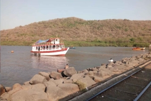 Mumbai : Excursion privée d'une journée dans le bidonville de Dharavi et les grottes d'Elephanta