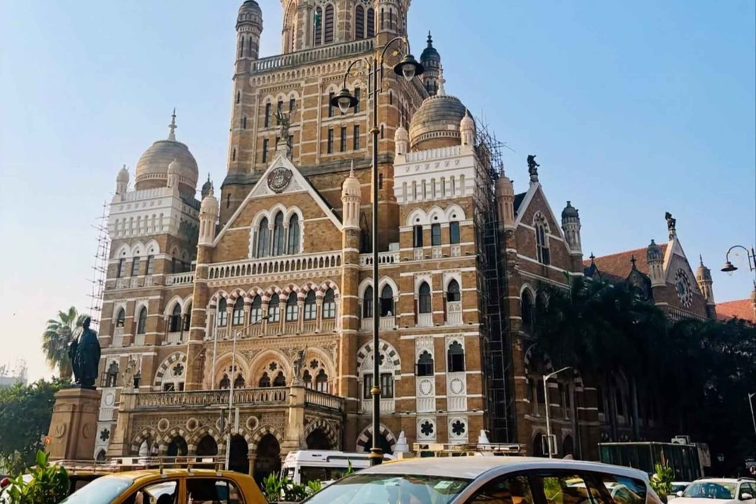 Mumbai: Private Sacred Temples & Heritage Guided Tour