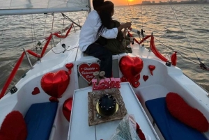 Mumbai: Cruzeiro privado de iate com snacks