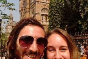 Mumbai: Private Sightseeing Tour & Slum Tour with a Local