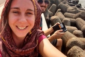 Mumbai: Private Sightseeing Tour & Slum Tour with a Local