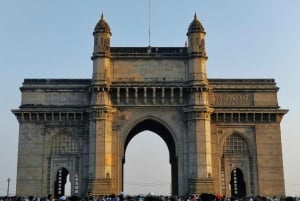 Mumbai - Tour panoramico privato con guida e auto con aria condizionata