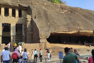 Mumbai: Sanjay Gandhi National Park, Pagoda ja Lion Safari