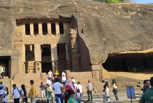 Mumbai: Sanjay Gandhi National Park, Pagoda ja Lion Safari