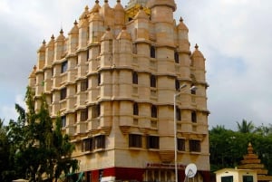 Mumbai: Siddhivinayak Temple, Bandra, Juhu Chowpatty